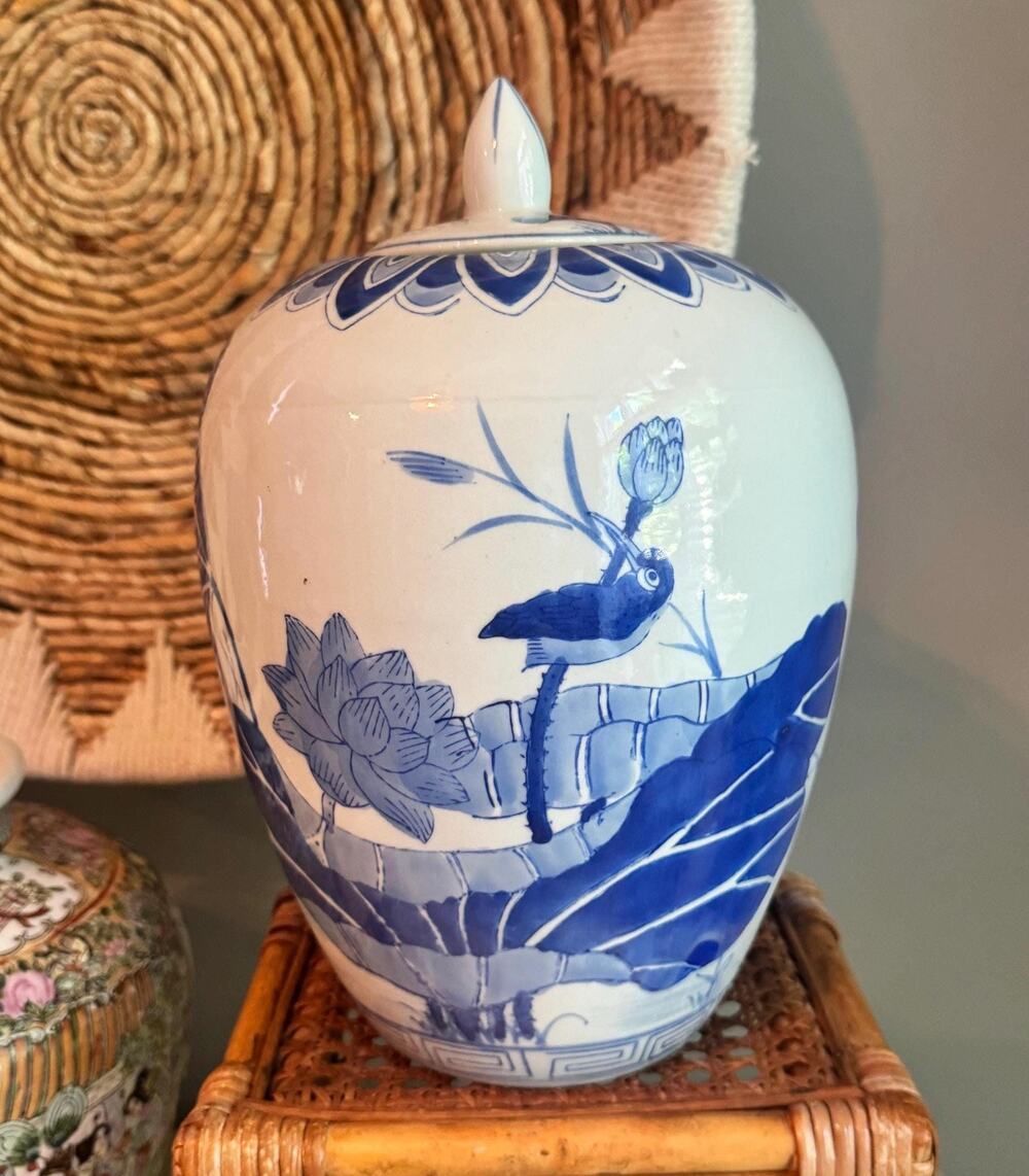 Vintage Chinoiserie Blue White Lotus Porcelain Melon Ginger Jar and Lid